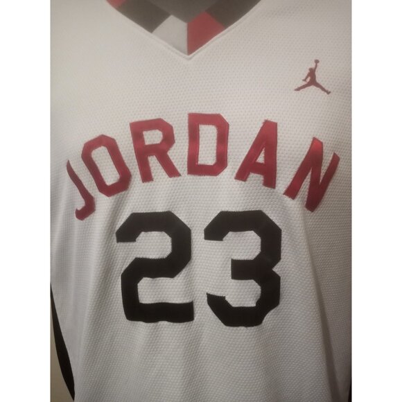 VTG Air Jordan Michael Jordan #23 Men White Stitched Basketball Jersey 2XL - Picture 4 of 13